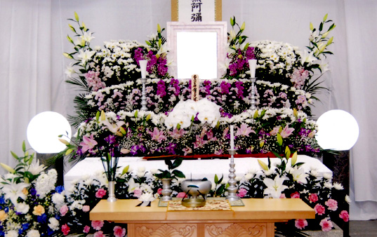 自宅葬の施行例　祭壇