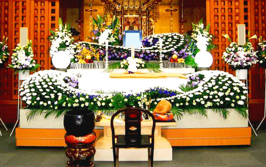 自宅葬の施行例　祭壇